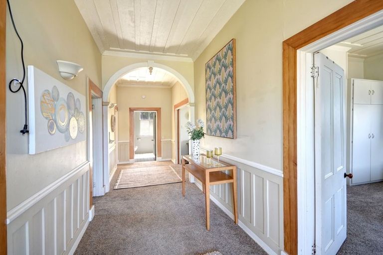 Photo of property in 235 Ravensbourne Road, Ravensbourne, Dunedin, 9022