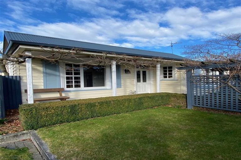 Photo of property in 213 Talbot Street, Geraldine, 7930