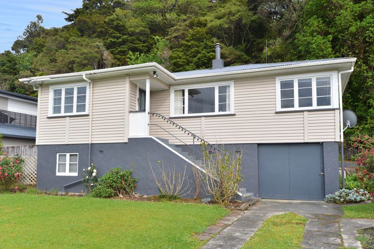 Photo of property in 25 Whangarei Heads Road, Onerahi, Whangarei, 0110