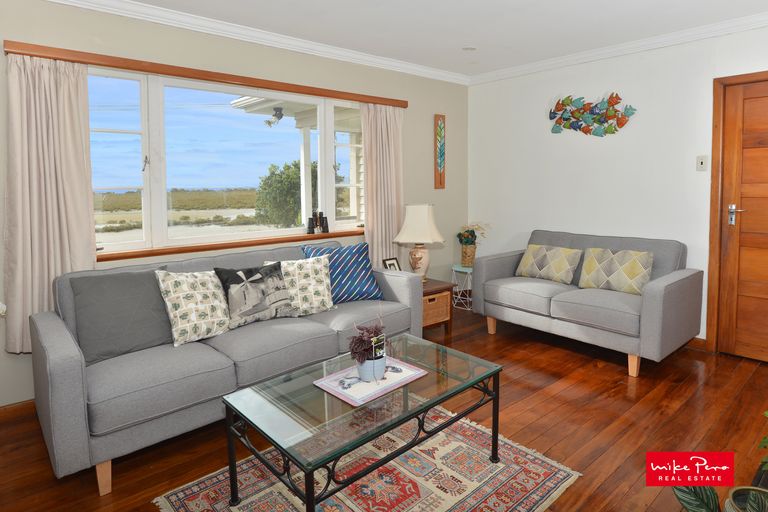 Photo of property in 25 Whangarei Heads Road, Onerahi, Whangarei, 0110