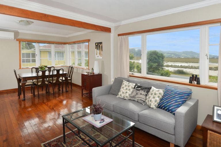 Photo of property in 25 Whangarei Heads Road, Onerahi, Whangarei, 0110