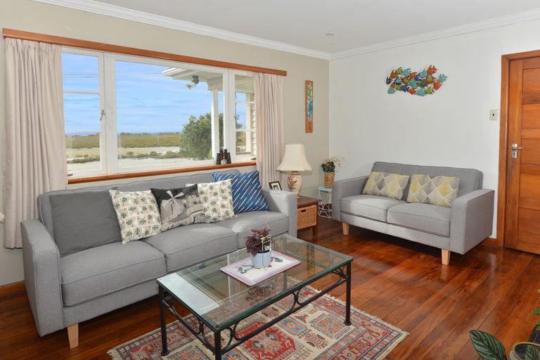 Photo of property in 25 Whangarei Heads Road, Onerahi, Whangarei, 0110