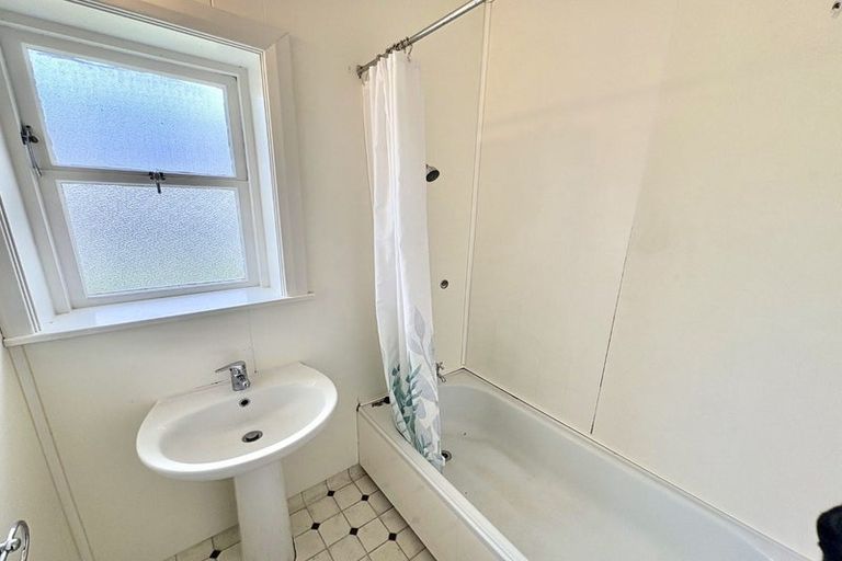 Photo of property in 21 Bounty Street, Bryndwr, Christchurch, 8053