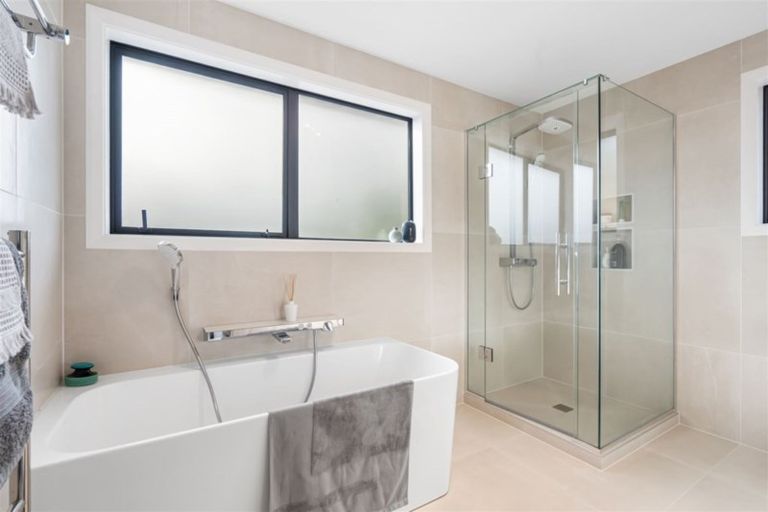 Photo of property in 51a Bleakhouse Road, Howick, Auckland, 2014