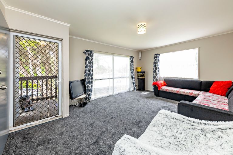 Photo of property in 8 Galilee Avenue, Red Hill, Papakura, 2110