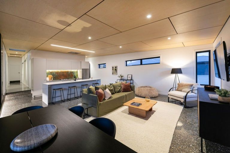 Photo of property in 20 Makomako Road, Wanaka, 9305