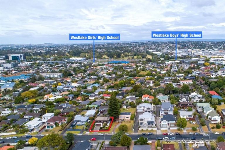 Photo of property in 1/16 Quebec Road, Milford, Auckland, 0620