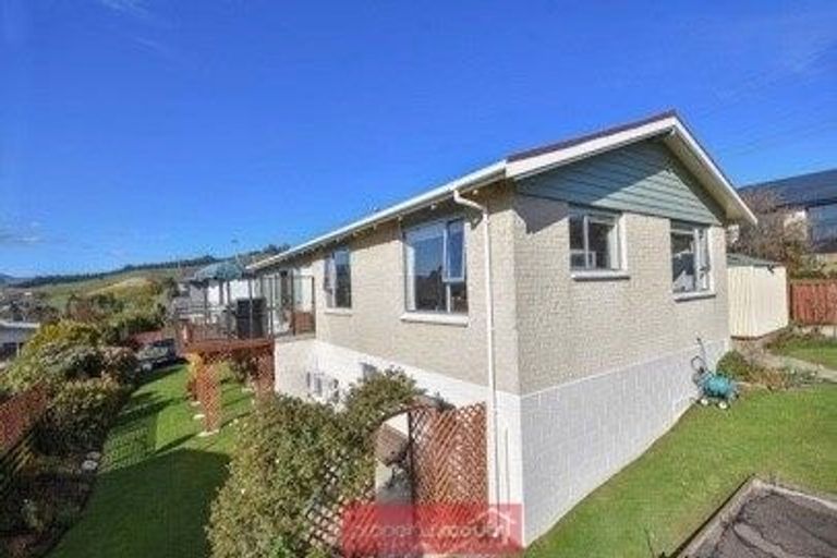 Photo of property in 13 Clyde Street, Kinmont Park, Mosgiel, 9024