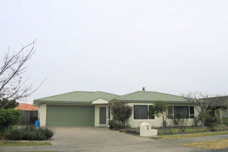 Photo of property in 9 Knightsbridge Place, Taradale, Napier, 4112