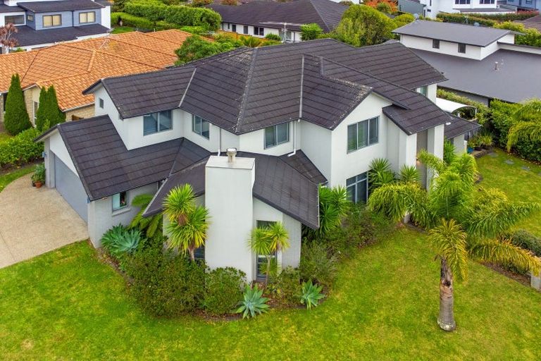 Photo of property in 1 Toscana Drive, Karaka, Papakura, 2113