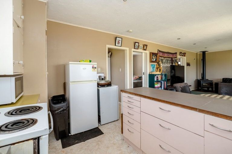 Photo of property in 24 Whangaimoana Beach Road, Whangaimoana, Featherston, 5772