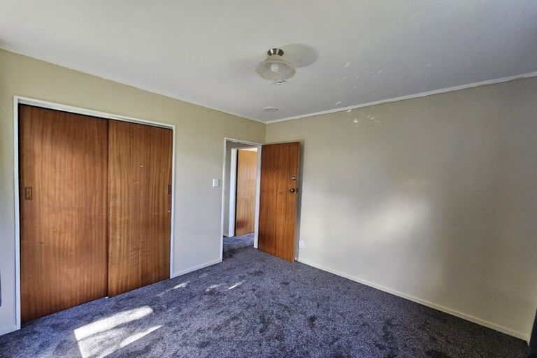 Photo of property in 84 Taylor Terrace, Tawa, Wellington, 5028