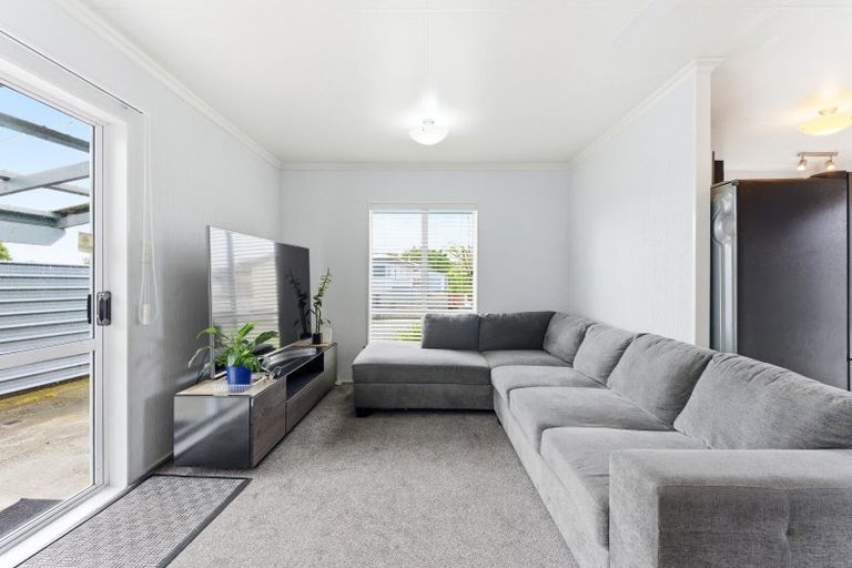 Photo of property in 4 Coromandel Court, Roslyn, Palmerston North, 4414
