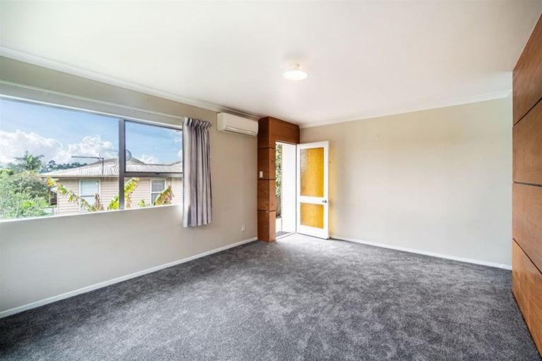 Photo of property in 2/40a Blakeborough Drive, Forrest Hill, Auckland, 0620