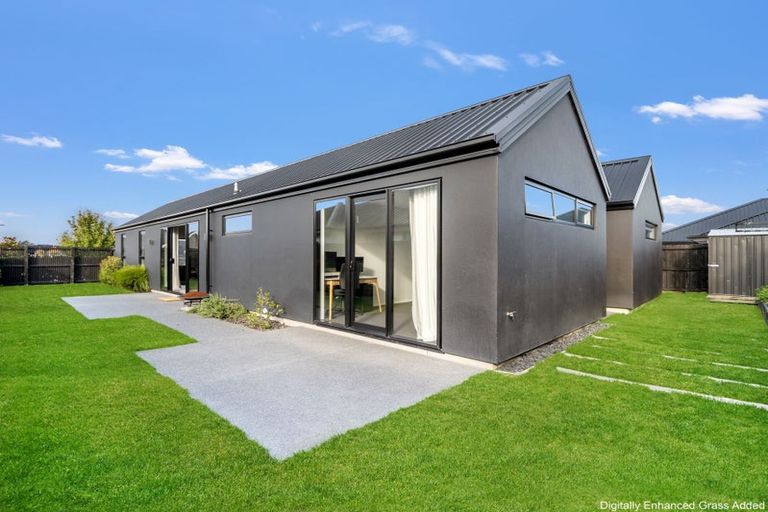 Photo of property in 5 Larissa Road, Halswell, Christchurch, 8025