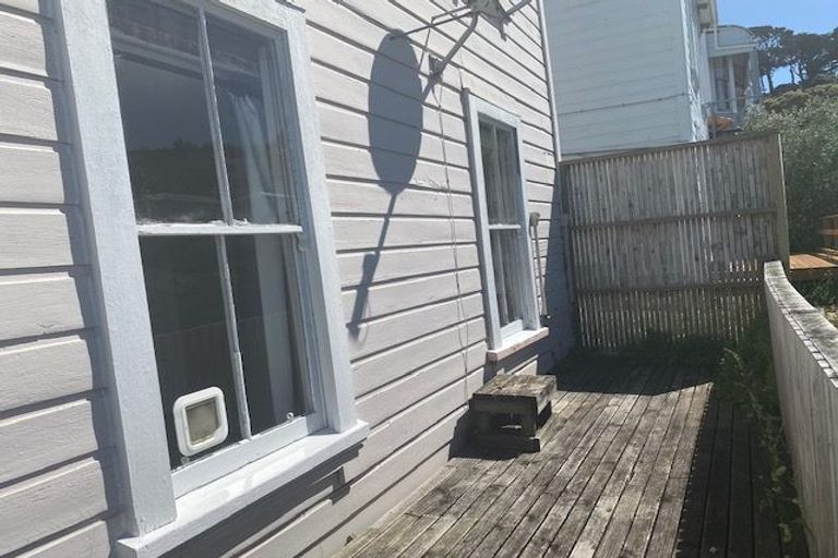 Photo of property in 1/12 Bidwill Street, Mount Cook, Wellington, 6021