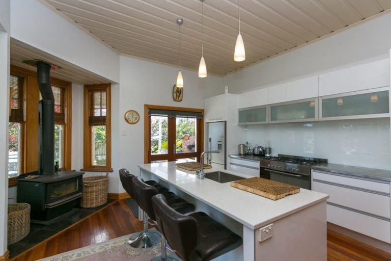 Photo of property in 24 Beach Street, Fitzroy, New Plymouth, 4312