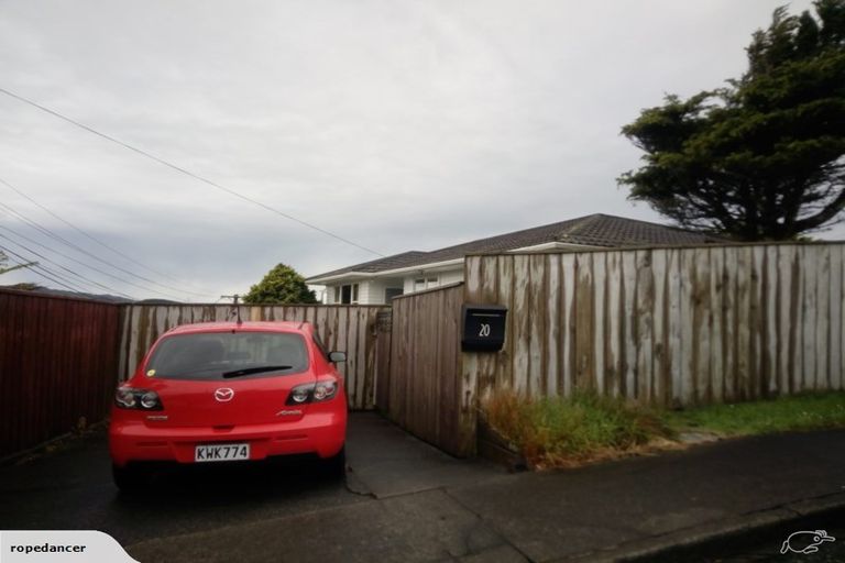 Photo of property in 20 Jane Grove, Paparangi, Wellington, 6037