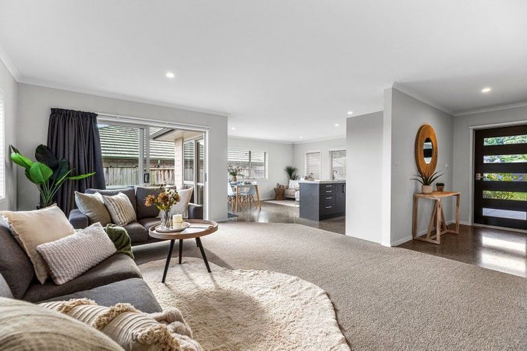 Photo of property in 14 Rochfort Crescent, Pyes Pa, Tauranga, 3112