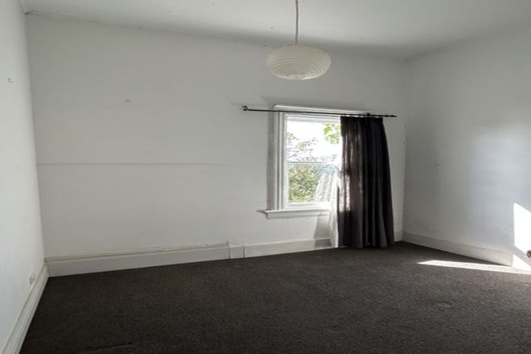 Photo of property in 70 Fairlie Terrace, Kelburn, Wellington, 6021
