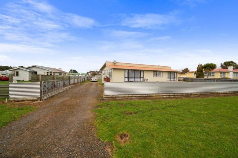 Photo of property in 46 Kapuni Street, Manaia, 4612