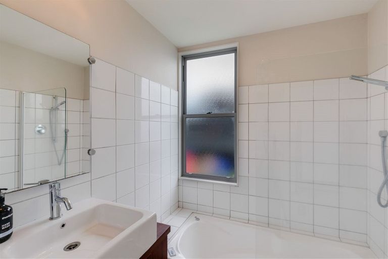 Photo of property in 5/117 Canon Street, Edgeware, Christchurch, 8013