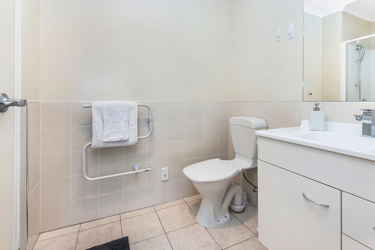Photo of property in 12 Derg Place, East Tamaki, Auckland, 2013