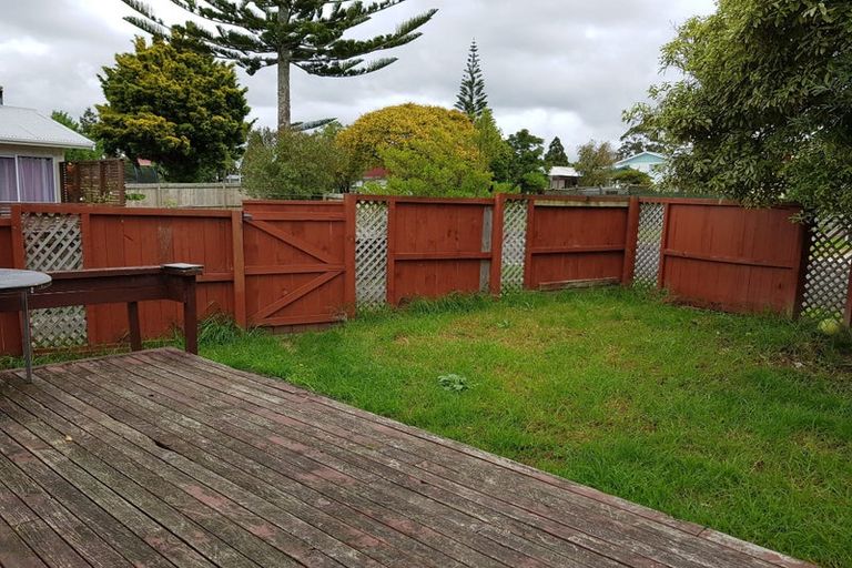 Photo of property in 18 Normandy Place, Henderson, Auckland, 0610