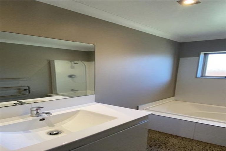 Photo of property in 84 Solomon Street, Brookfield, Tauranga, 3110