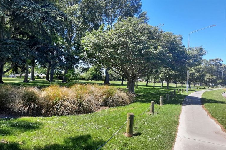 Photo of property in 70b Maidstone Road, Ilam, Christchurch, 8041