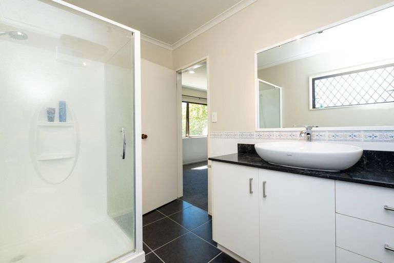 Photo of property in 11 Legorne Lane, Havelock North, 4130