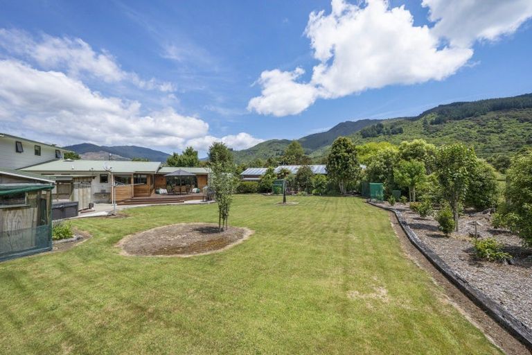 Photo of property in 6b Lady Cobham Grove, Anakiwa, Picton, 7281