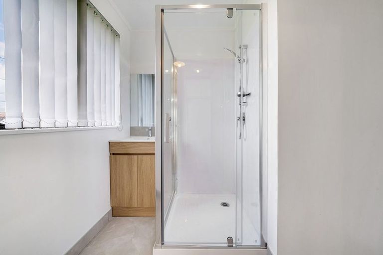 Photo of property in 109 Manuroa Road, Takanini, 2112