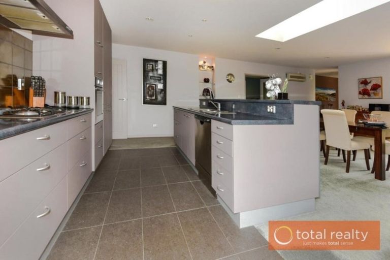 Photo of property in 5 Elmslie Grove, Halswell, Christchurch, 8025