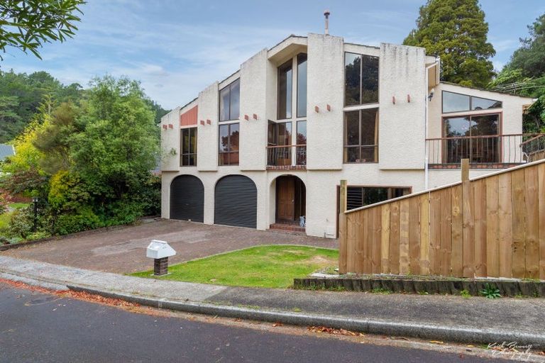 Photo of property in 456a Stokes Valley Road, Stokes Valley, Lower Hutt, 5019