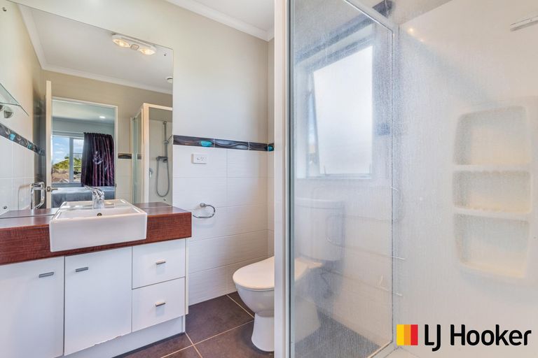 Photo of property in 52 Belfry Place, Wattle Downs, Auckland, 2103