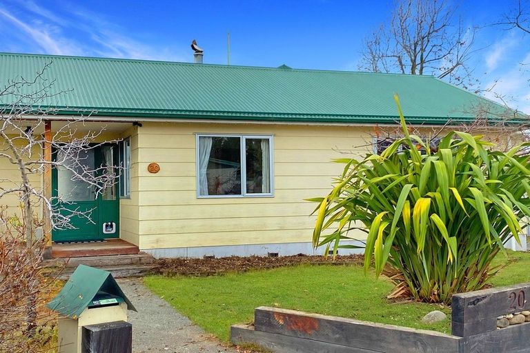 Photo of property in 20 Godley Street, Twizel, 7901