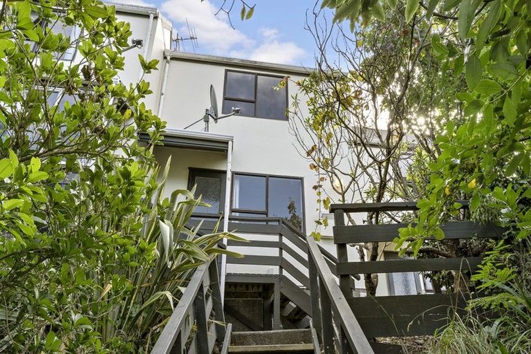 Photo of property in 11/12 Vallance Street, Kilbirnie, Wellington, 6022