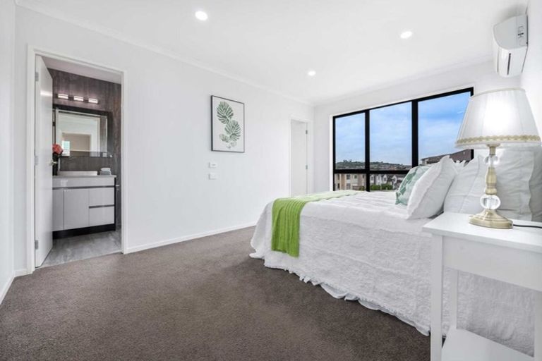Photo of property in 413 Ormiston Road, Flat Bush, Auckland, 2019