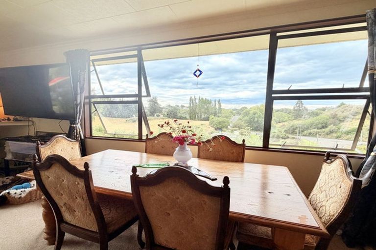 Photo of property in 42 Jessop Street, South Hill, Oamaru, 9400