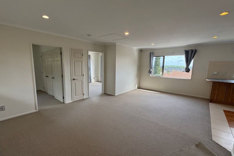 Photo of property in 12 Mangerton Lane, East Tamaki Heights, Auckland, 2016