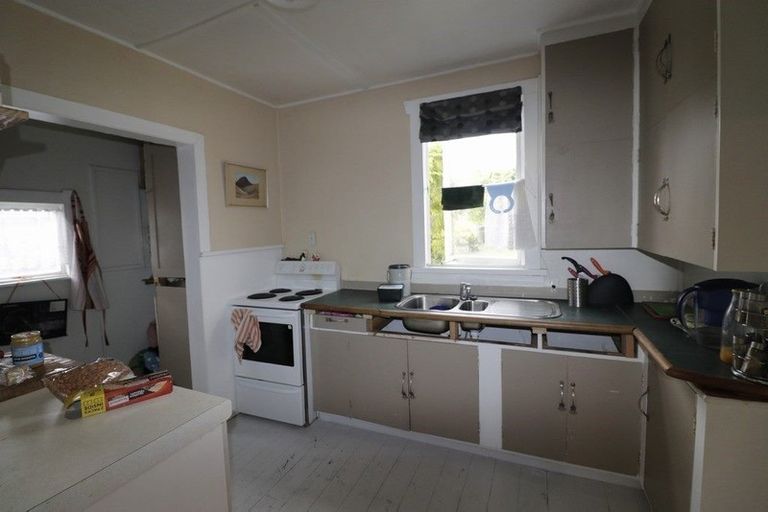 Photo of property in 5 Gunn Street, Gonville, Whanganui, 4501