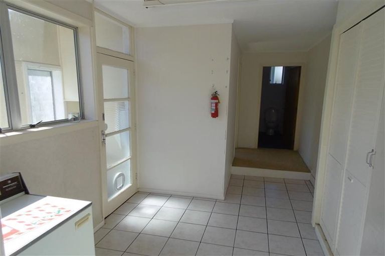 Photo of property in 15 Bonithon Avenue, Moturoa, New Plymouth, 4310