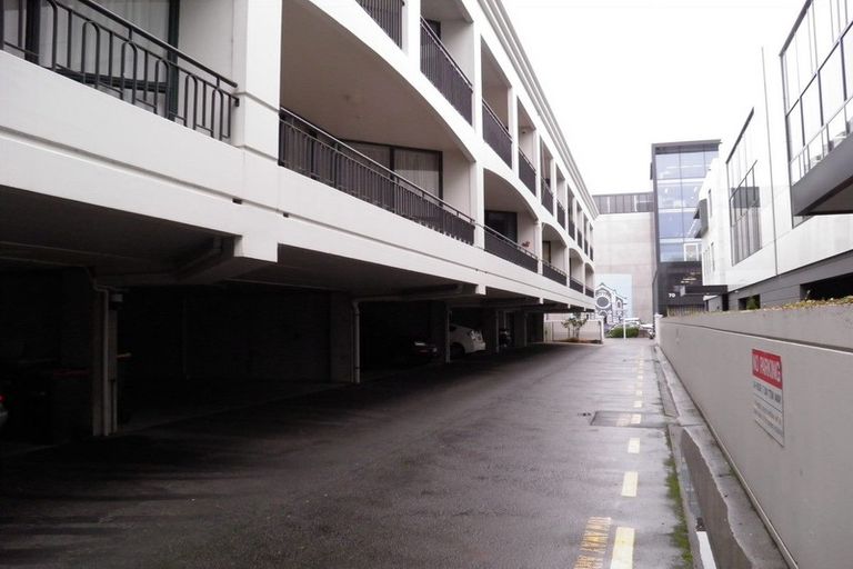 Photo of property in Regent Courts, 12/75 Gloucester Street, Christchurch Central, Christchurch, 8013