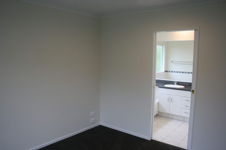 Photo of property in 5 Hawk Place, Welcome Bay, Tauranga, 3112