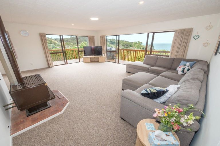 Photo of property in 69 Stratford Drive, Cable Bay, 0420