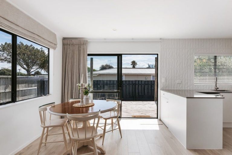 Photo of property in 866a Papamoa Beach Road, Papamoa Beach, Papamoa, 3118