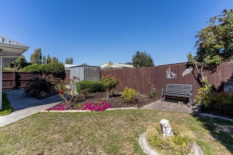 Photo of property in 42 Beauford Place, Parklands, Christchurch, 8083