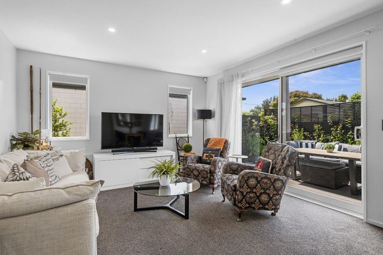 Photo of property in 2/120 Gilberthorpes Road, Hei Hei, Christchurch, 8042