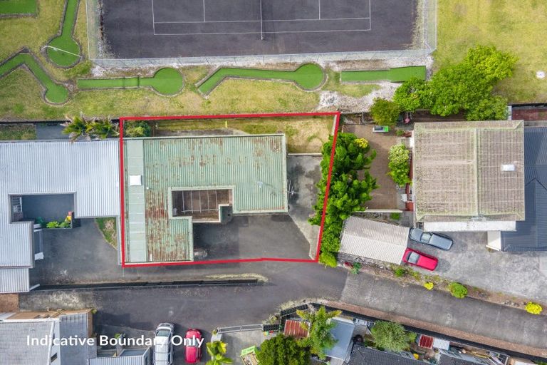 Photo of property in 1/35 Vivian Wilson Drive, Eastern Beach, Auckland, 2012